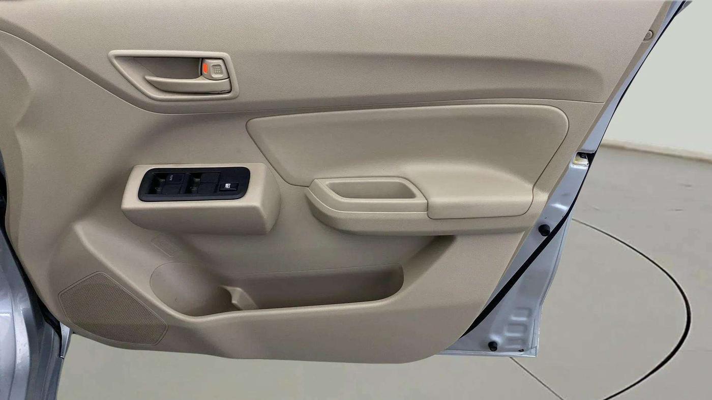 2023 Maruti Dzire LXI, Petrol, Manual, 10,433 km, Driver Side Door Panels Control