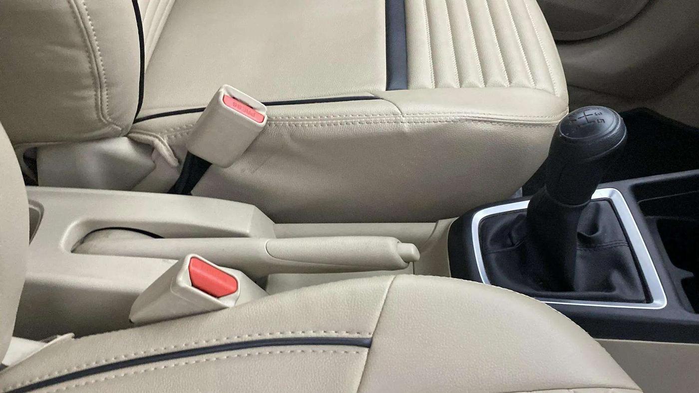 2023 Maruti Dzire LXI, Petrol, Manual, 10,433 km, Gear Lever