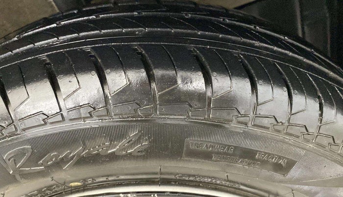 2023 Maruti Dzire LXI, Petrol, Manual, 10,433 km, Right Front Tyre Tread