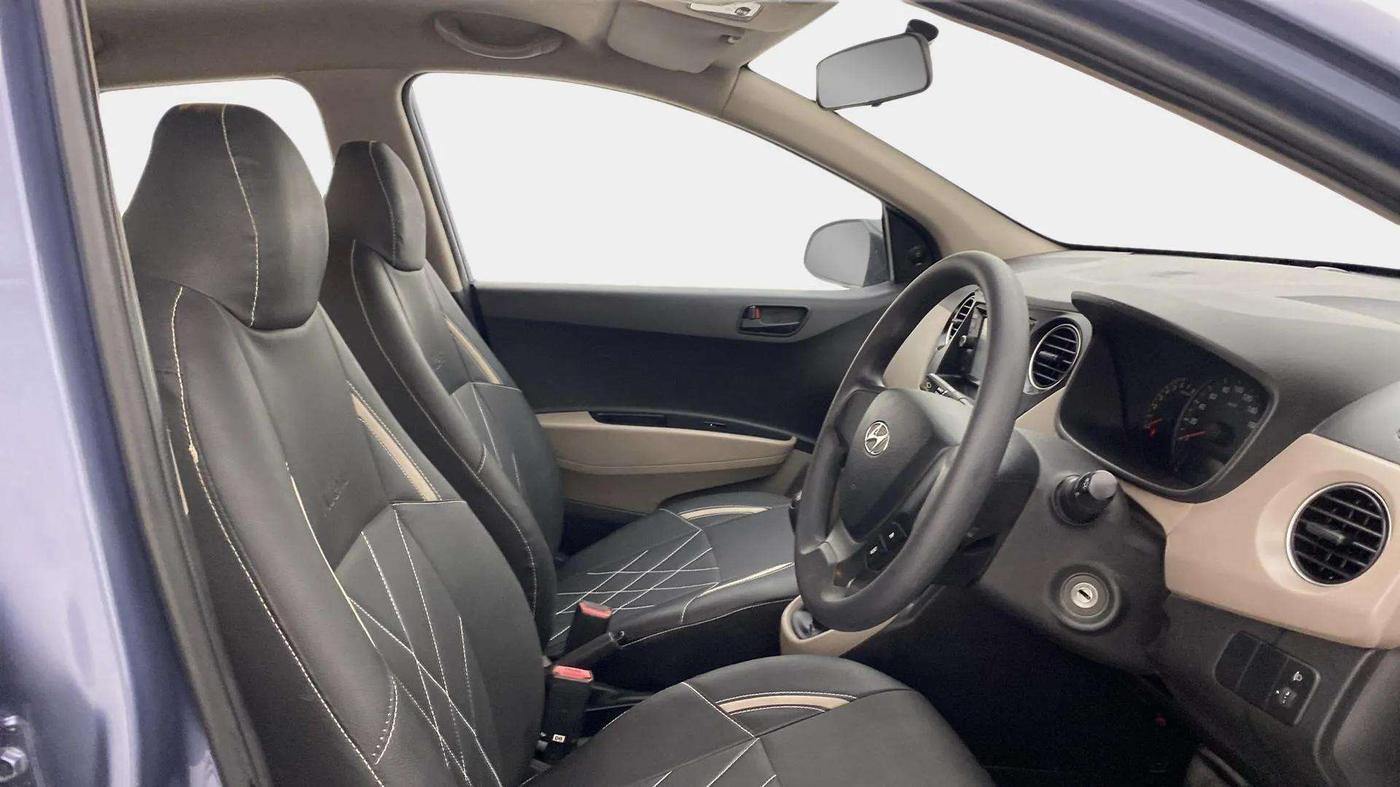 2015 Hyundai Xcent BASE 1.2, Petrol, Manual, 46,329 km, Right Side Front Door Cabin