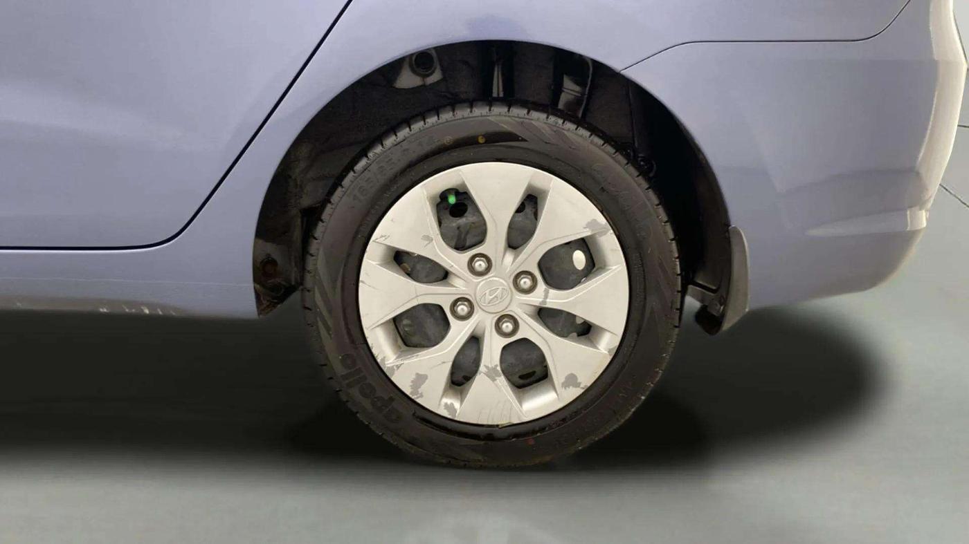 2015 Hyundai Xcent BASE 1.2, Petrol, Manual, 46,329 km, Left Rear Wheel