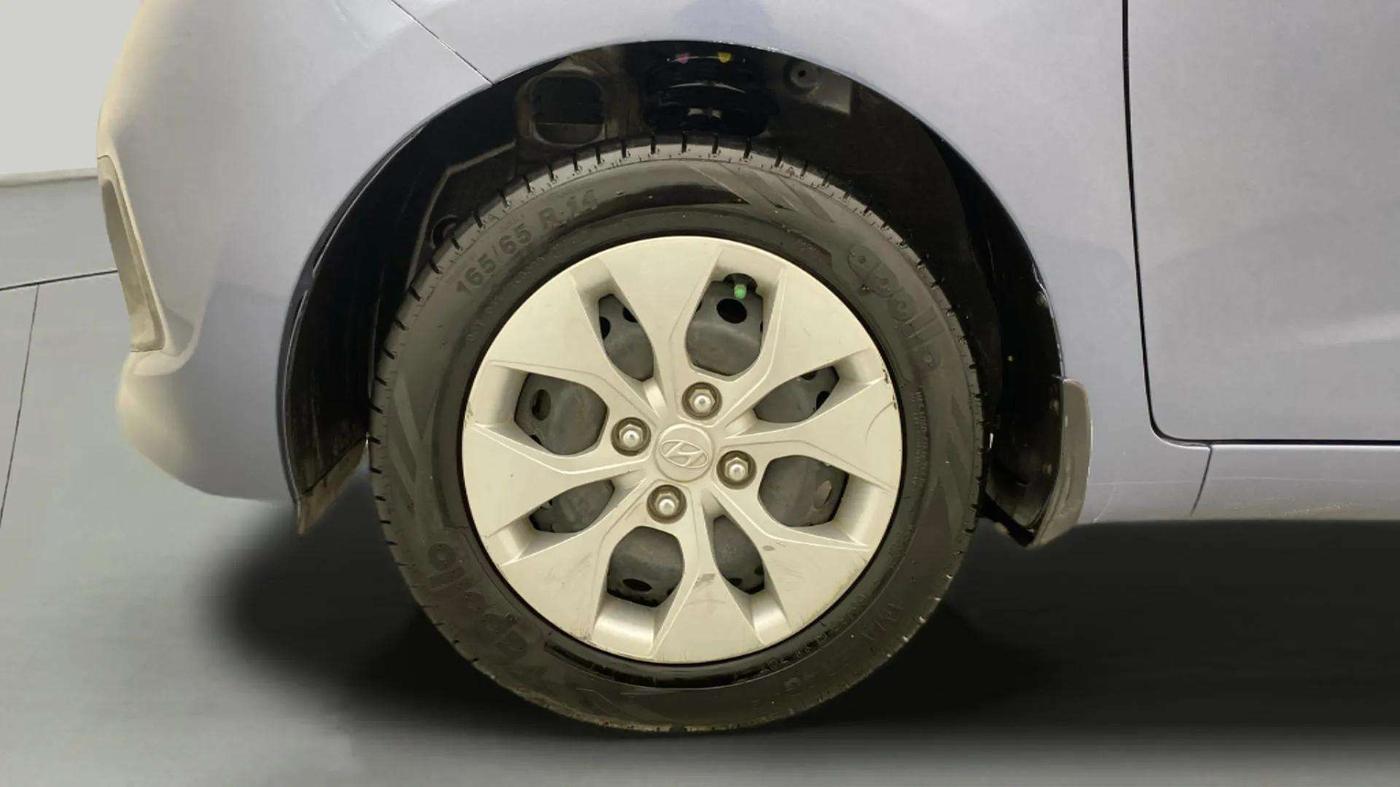 2015 Hyundai Xcent BASE 1.2, Petrol, Manual, 46,329 km, Left Front Wheel