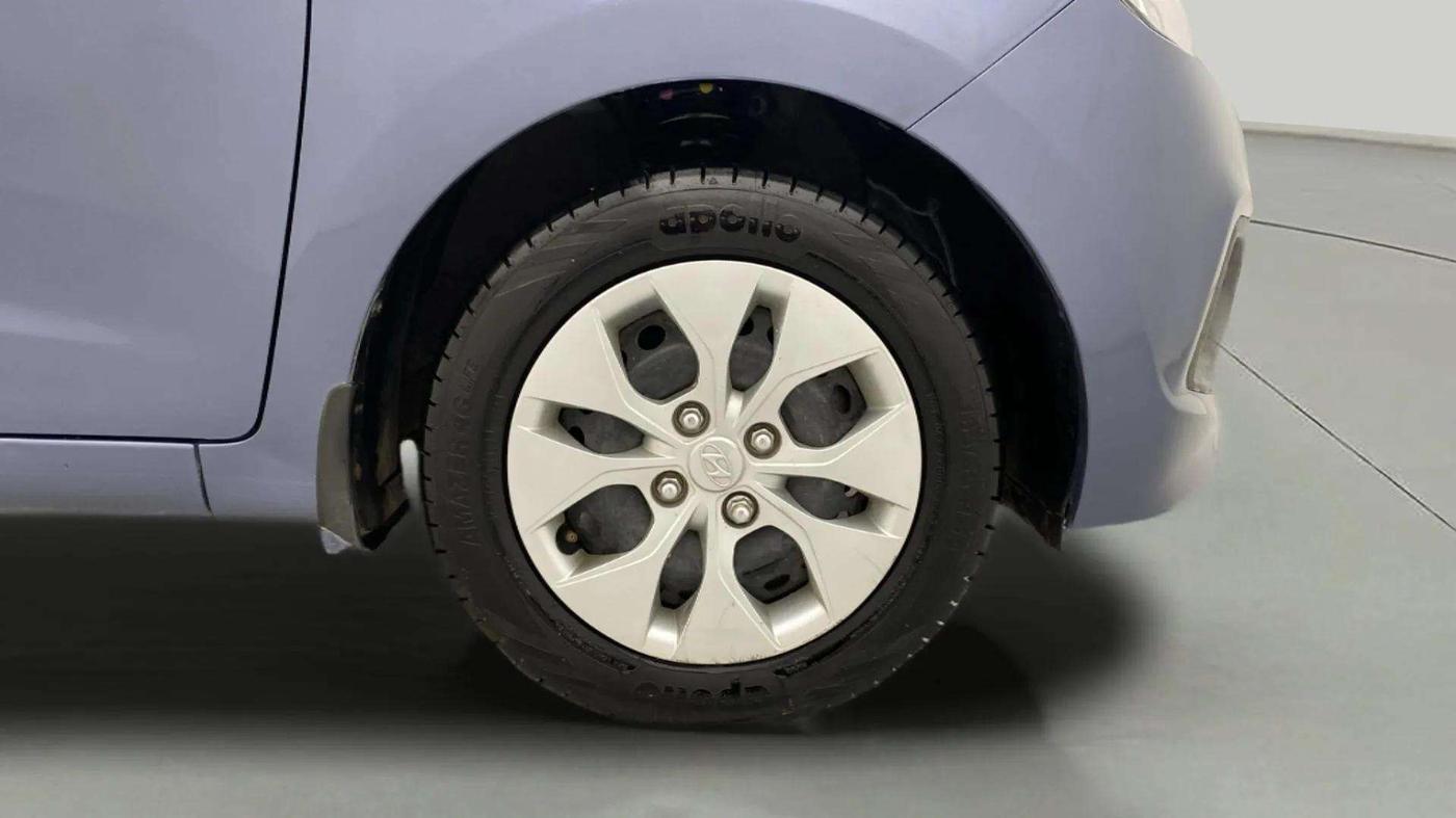 2015 Hyundai Xcent BASE 1.2, Petrol, Manual, 46,329 km, Right Front Wheel