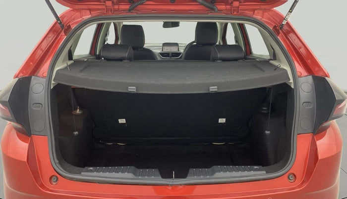 2023 Tata ALTROZ XZA PLUS, Petrol, Automatic, 9,943 km, Boot Inside