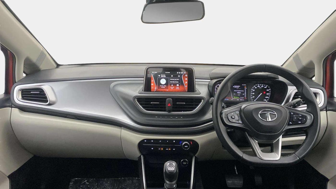 2023 Tata ALTROZ XZA PLUS, Petrol, Automatic, 9,943 km, Dashboard