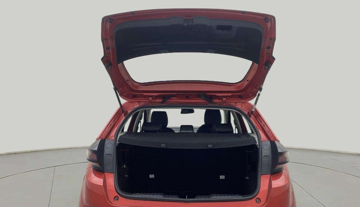 2023 Tata ALTROZ XZA PLUS, Petrol, Automatic, 9,943 km, Boot Door Open