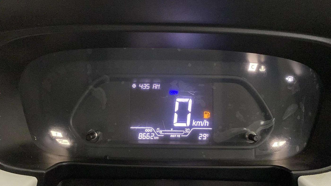 2024 Tata PUNCH PURE MT, Petrol, Manual, 8,807 km, Odometer Image
