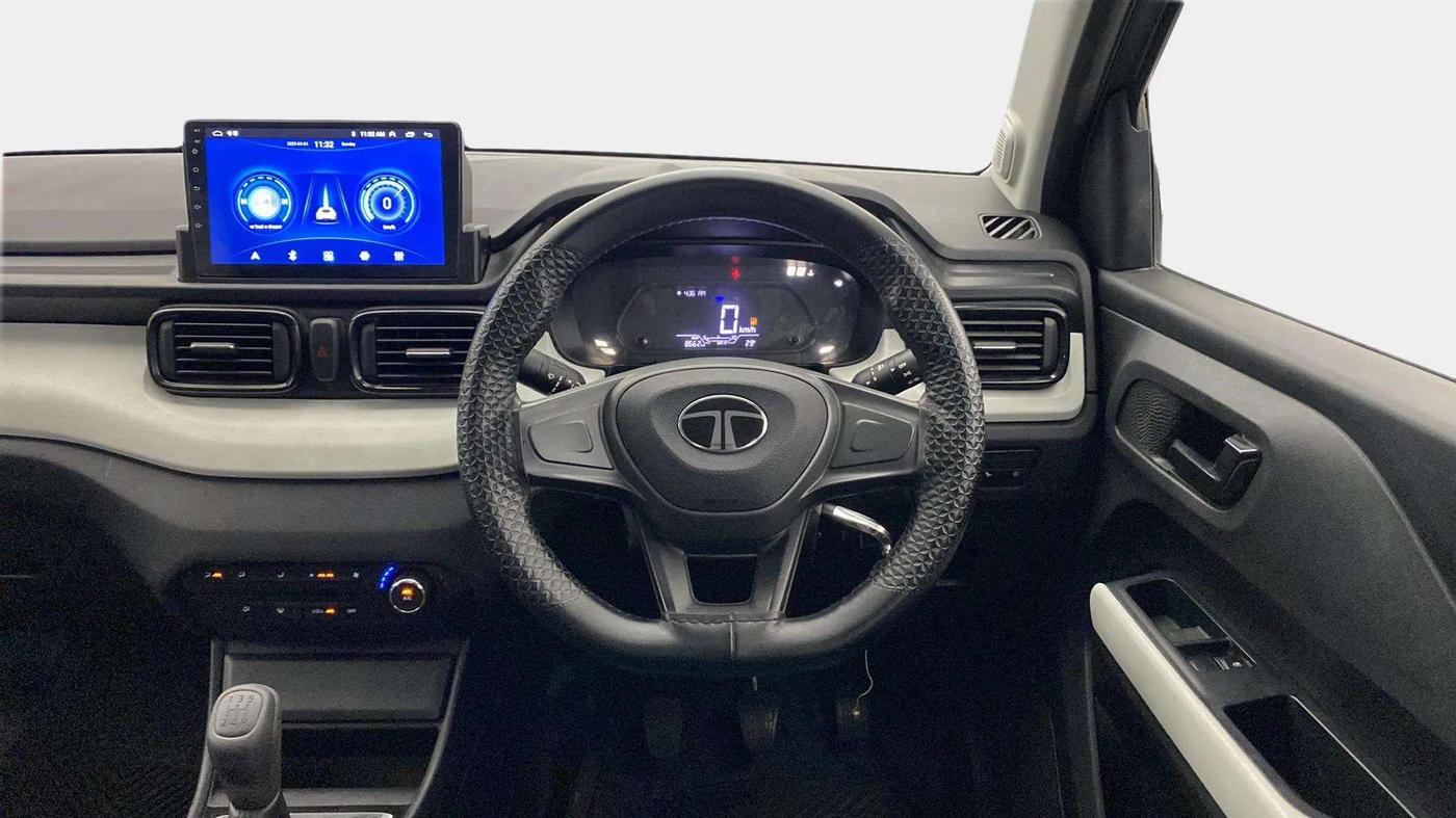 2024 Tata PUNCH PURE MT, Petrol, Manual, 8,807 km, Steering Wheel Close Up