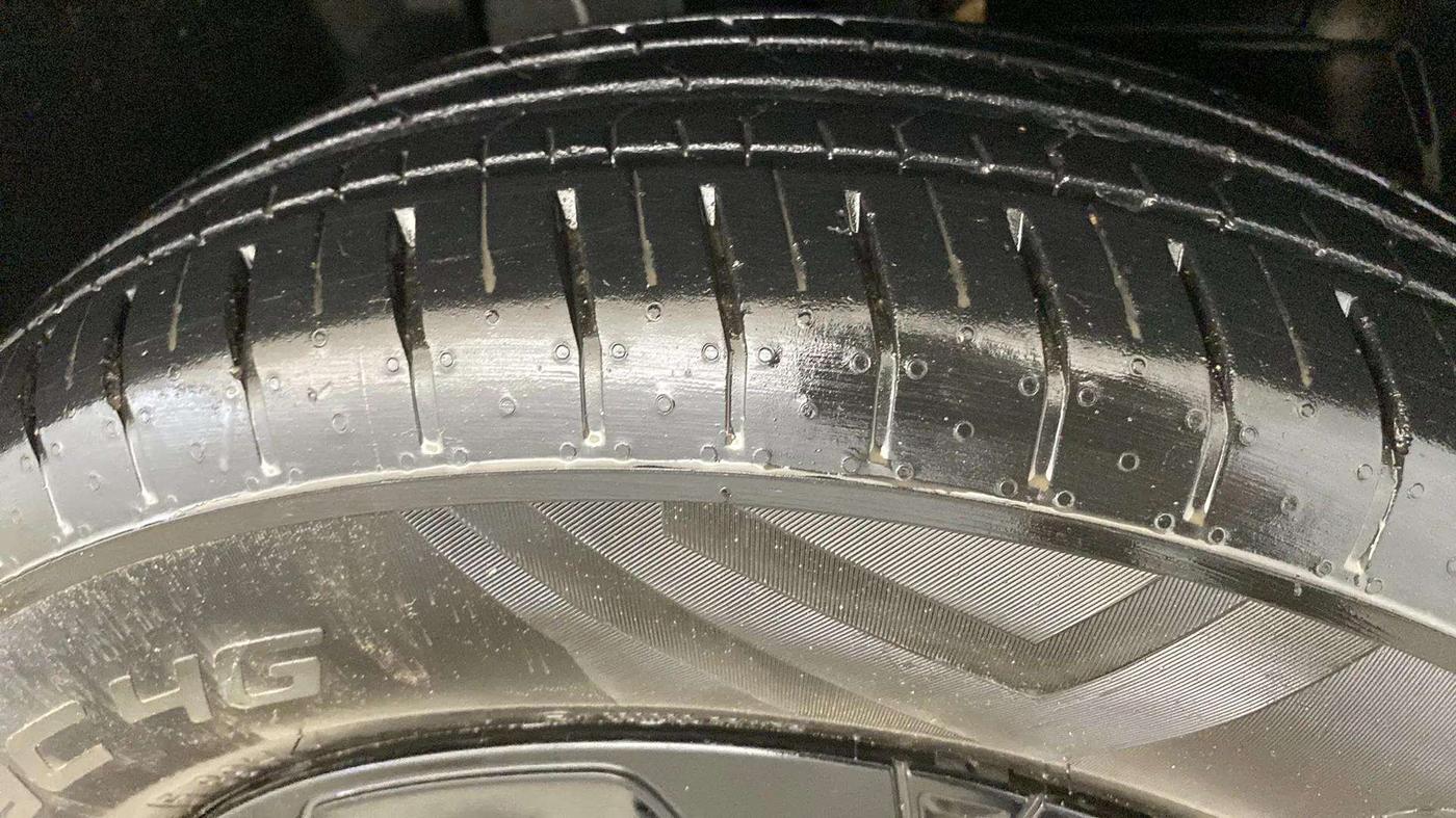 2024 Tata PUNCH PURE MT, Petrol, Manual, 8,807 km, Right Front Tyre Tread