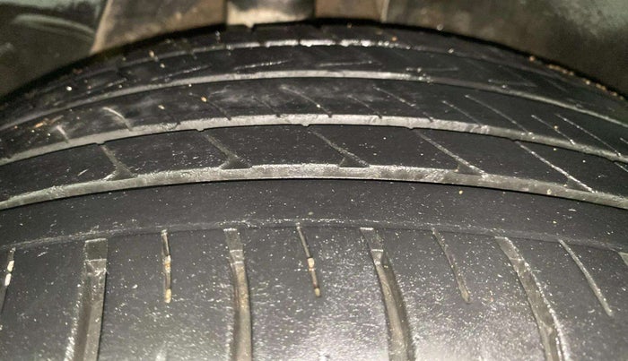 2019 Hyundai Creta SX AT 1.6 PETROL, Petrol, Automatic, 97,031 km, Right Rear Tyre Tread