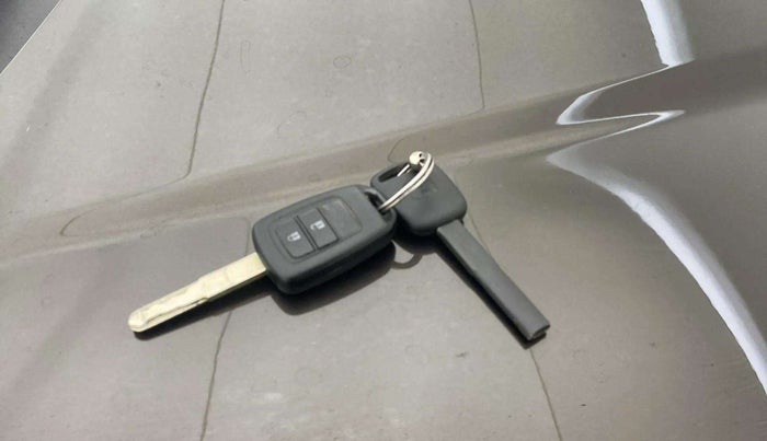 2018 Honda WR-V 1.2L I-VTEC VX MT, Petrol, Manual, 50,285 km, Key Close Up