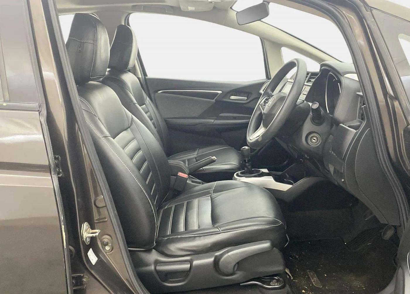 2018 Honda WR-V 1.2L I-VTEC VX MT, Petrol, Manual, 50,491 km, Right Side Front Door Cabin