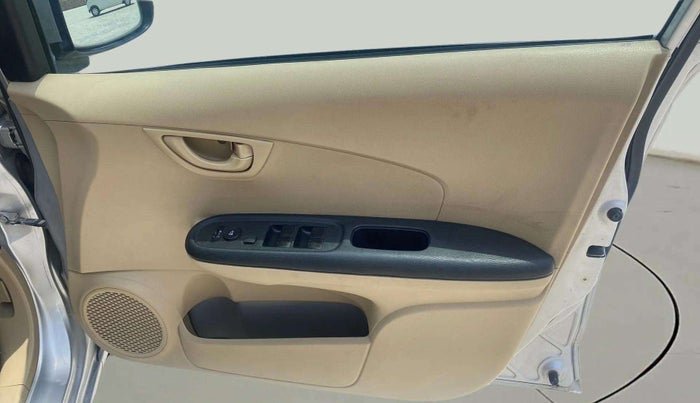2014 Honda Brio S MT, Petrol, Manual, 42,501 km, Driver Side Door Panels Control