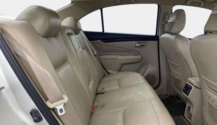 2018 Maruti Ciaz DELTA 1.4 MT PETROL, Petrol, Manual, 94,032 km, Right Side Rear Door Cabin