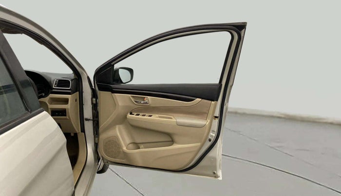 2018 Maruti Ciaz DELTA 1.4 MT PETROL, Petrol, Manual, 94,032 km, RHS Front Door