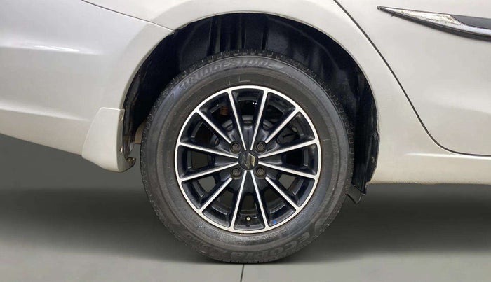 2018 Maruti Ciaz DELTA 1.4 MT PETROL, Petrol, Manual, 94,032 km, Right Rear Wheel