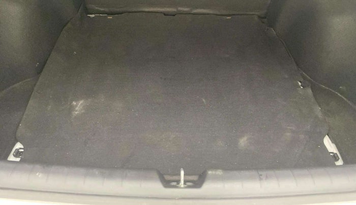 2023 Hyundai Verna SX (O)1.5 VTVT, Petrol, Manual, 40,360 km, Boot Inside