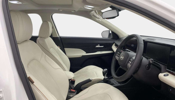 2023 Hyundai Verna SX (O)1.5 VTVT, Petrol, Manual, 40,360 km, Right Side Front Door Cabin