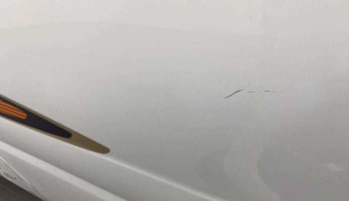 2021 Maruti Eeco 5 STR AC (O), Petrol, Manual, 36,527 km, Driver-side door - Slightly dented