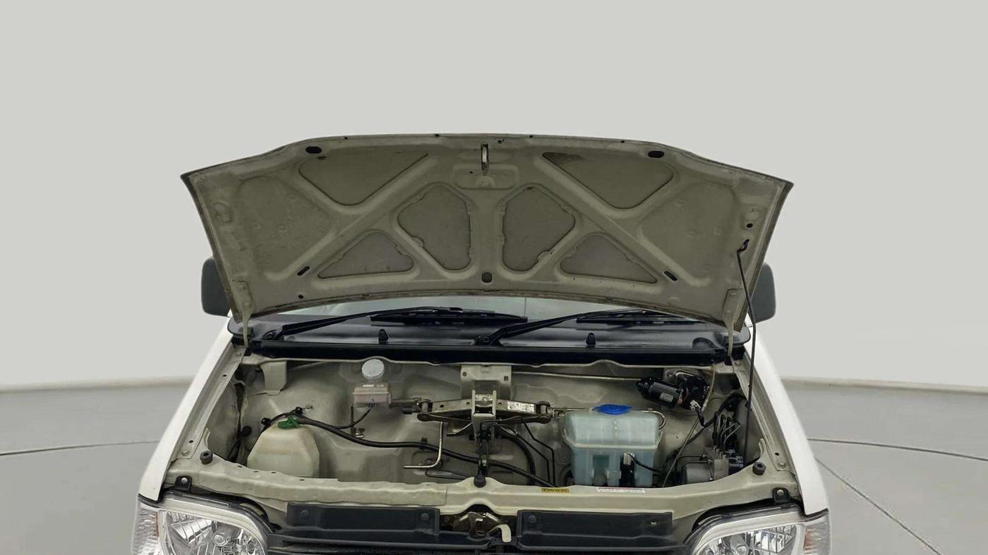 2021 Maruti Eeco 5 STR AC (O), Petrol, Manual, 36,705 km, Open Bonet