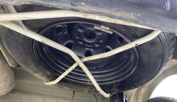 2021 Maruti Eeco 5 STR AC (O), Petrol, Manual, 36,527 km, Spare Tyre