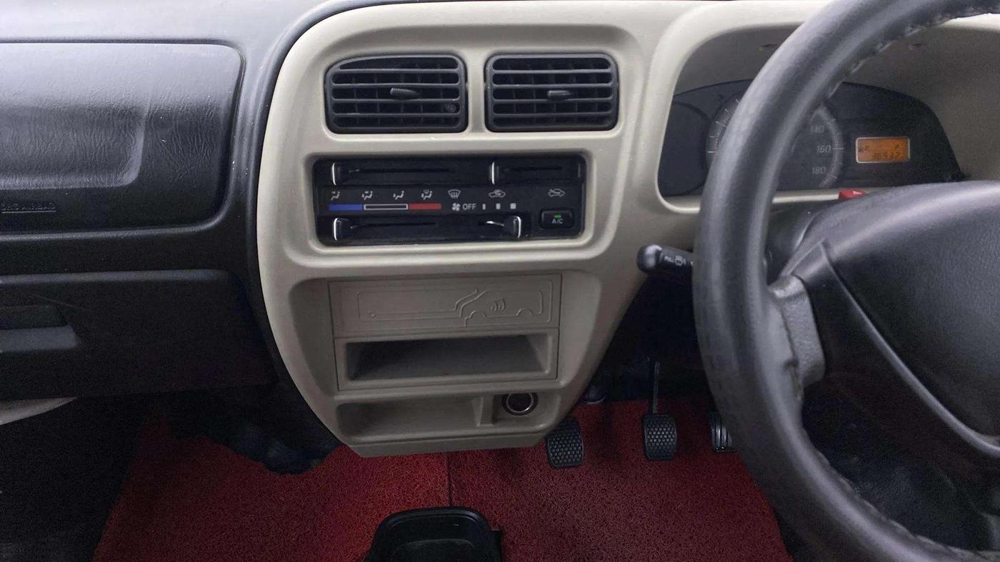 2021 Maruti Eeco 5 STR AC (O), Petrol, Manual, 36,705 km, Air Conditioner