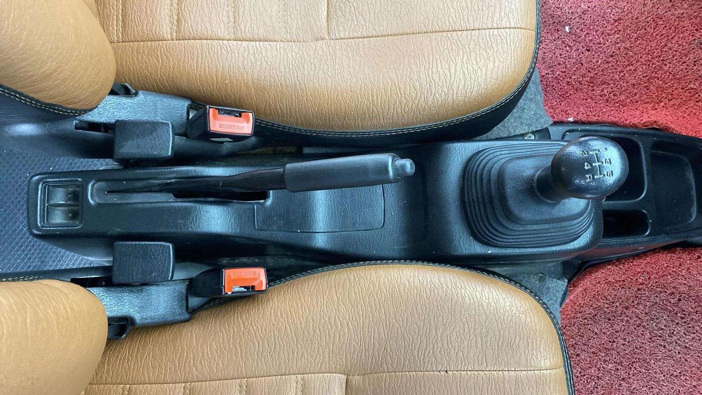 2021 Maruti Eeco 5 STR AC (O), Petrol, Manual, 36,705 km, Gear Lever