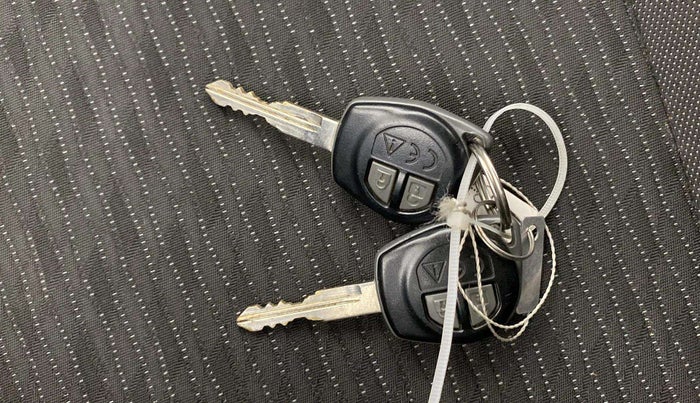 2018 Maruti Baleno DELTA PETROL 1.2, Petrol, Manual, 37,734 km, Key Close Up