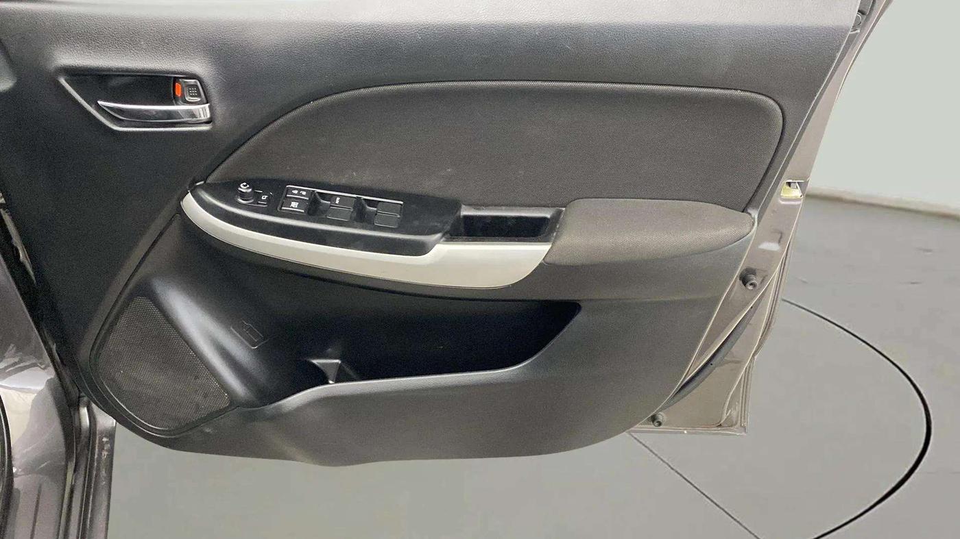2018 Maruti Baleno DELTA PETROL 1.2, Petrol, Manual, 37,734 km, Driver Side Door Panels Control