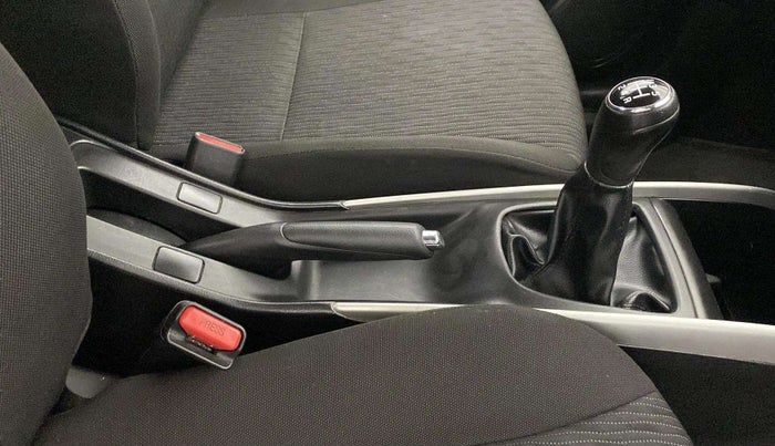 2018 Maruti Baleno DELTA PETROL 1.2, Petrol, Manual, 37,734 km, Gear Lever