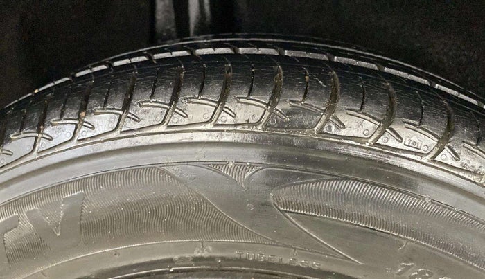 2018 Maruti Baleno DELTA PETROL 1.2, Petrol, Manual, 37,734 km, Left Front Tyre Tread