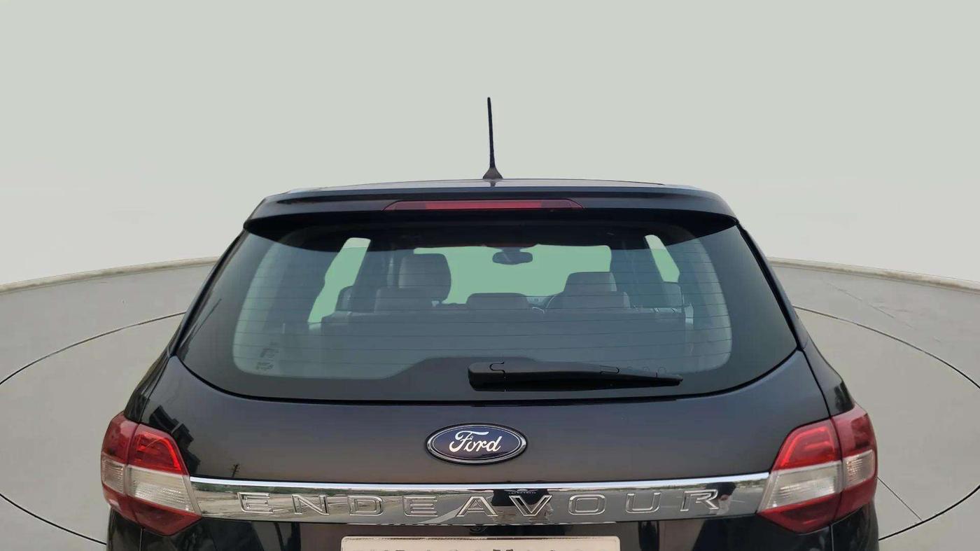 2021 Ford Endeavour TITANIUM PLUS 2.0 4X4 AT SUNROOF, Diesel, Automatic, 79,640 km, Rear Windshield