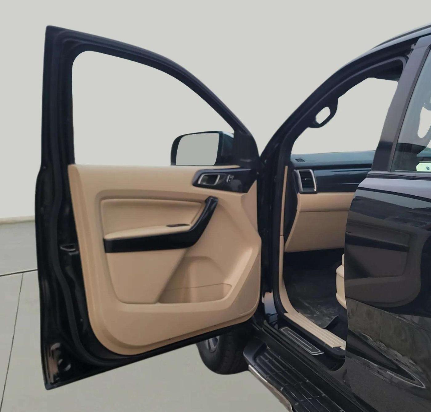 2021 Ford Endeavour TITANIUM PLUS 2.0 4X4 AT SUNROOF, Diesel, Automatic, 79,640 km, LHS Front Door