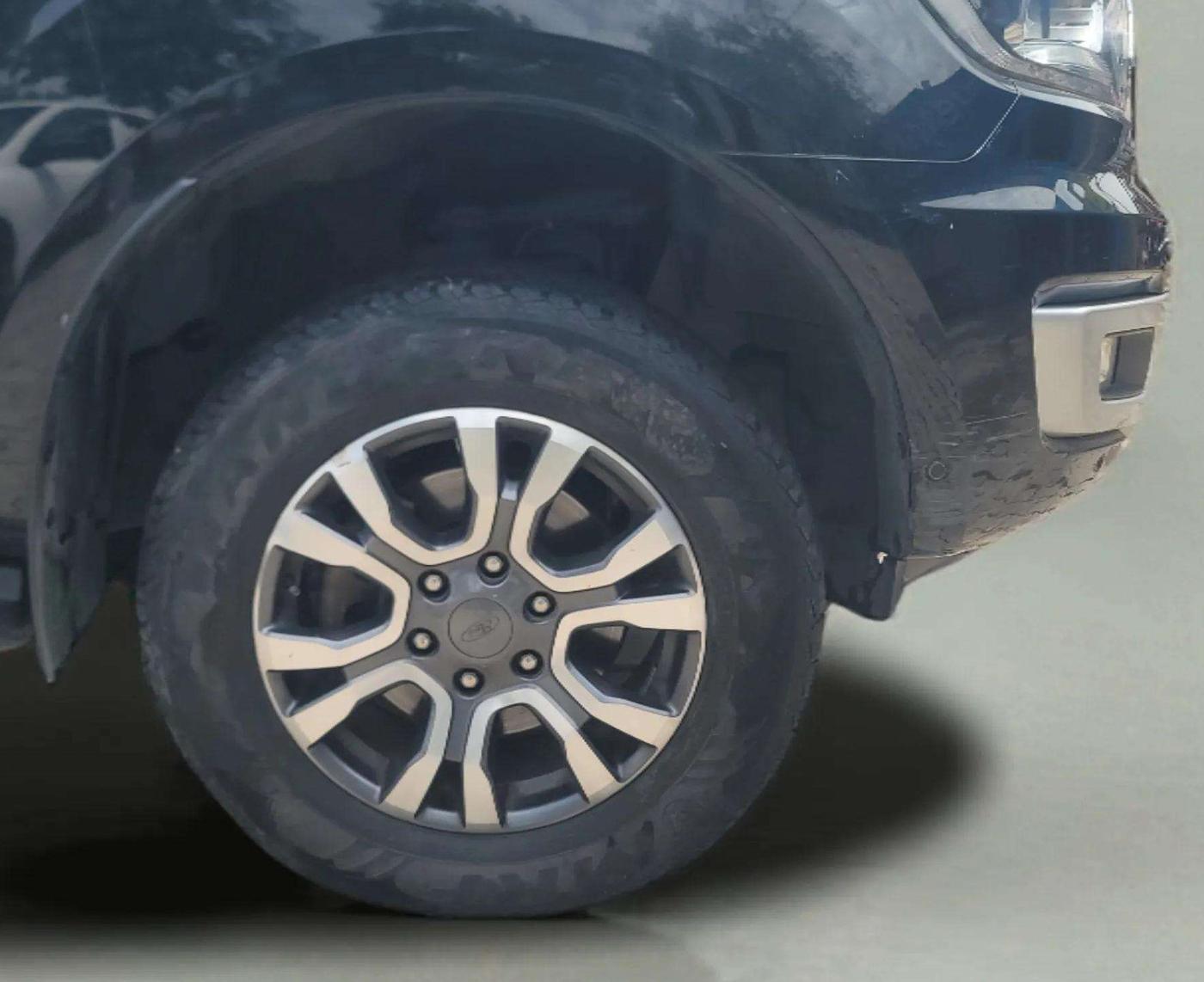2021 Ford Endeavour TITANIUM PLUS 2.0 4X4 AT SUNROOF, Diesel, Automatic, 79,640 km, Right Front Wheel