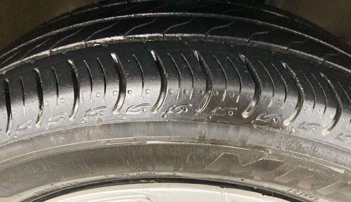2020 Maruti IGNIS DELTA 1.2, Petrol, Manual, 61,962 km, Right Front Tyre Tread