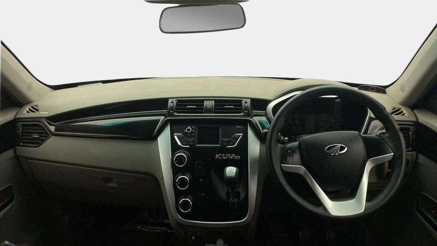 2017 Mahindra Kuv100 K8 D 6 STR, Diesel, Manual, 70,621 km, Dashboard
