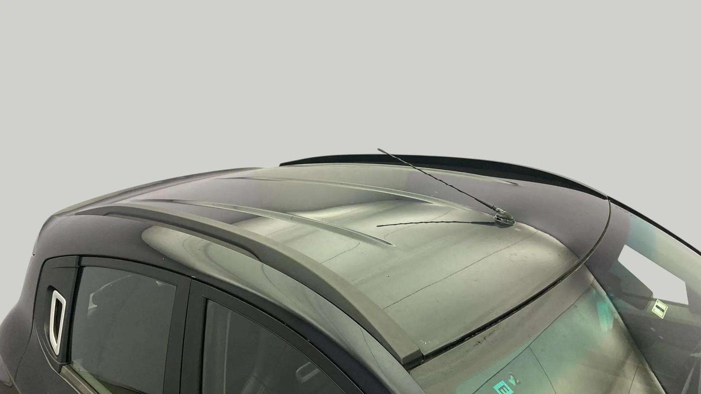 2017 Mahindra Kuv100 K8 D 6 STR, Diesel, Manual, 70,621 km, Roof