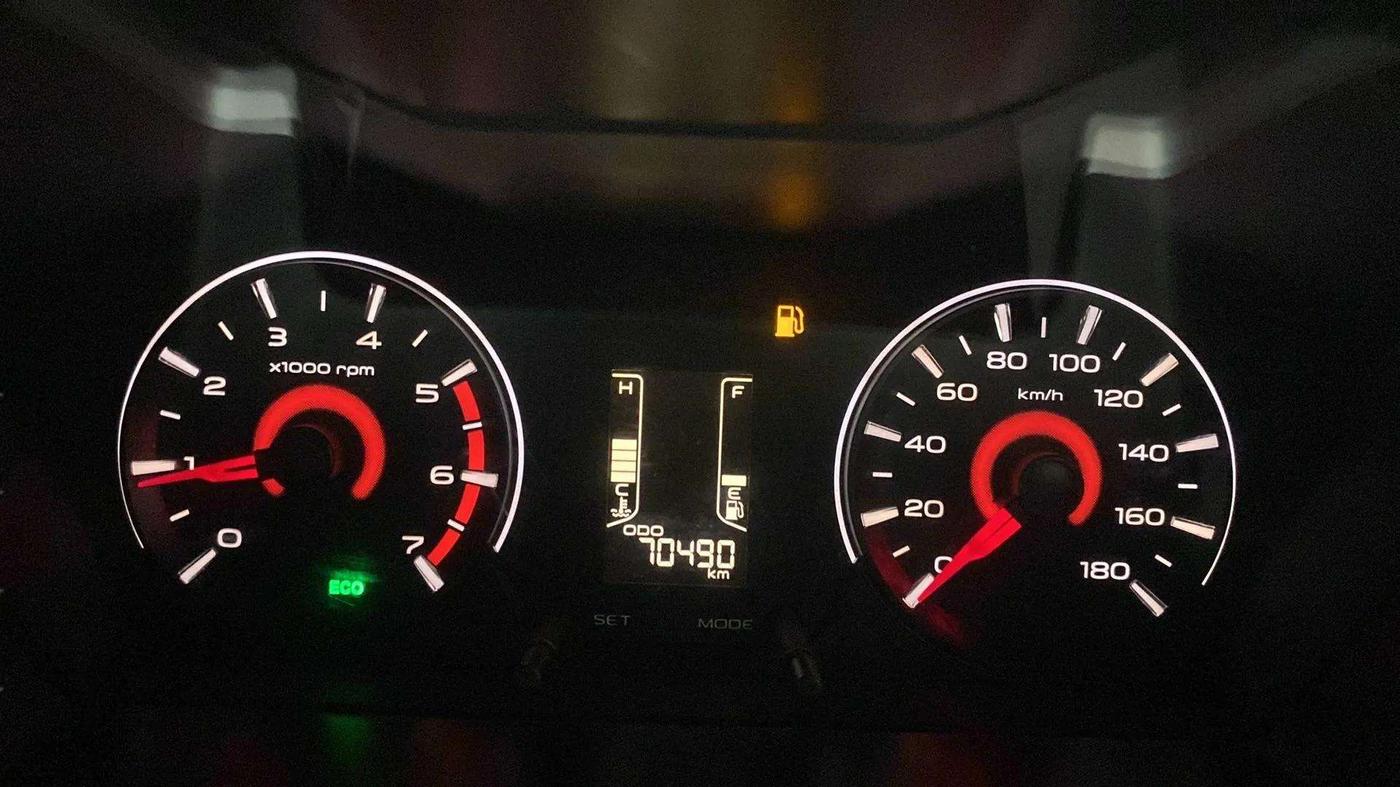2017 Mahindra Kuv100 K8 D 6 STR, Diesel, Manual, 70,621 km, Odometer Image
