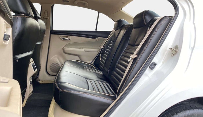 2018 Maruti Ciaz ALPHA 1.4 PETROL, Petrol, Manual, 63,475 km, Right Side Rear Door Cabin