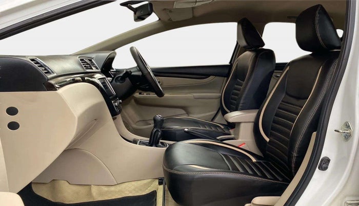 2018 Maruti Ciaz ALPHA 1.4 PETROL, Petrol, Manual, 63,475 km, Right Side Front Door Cabin