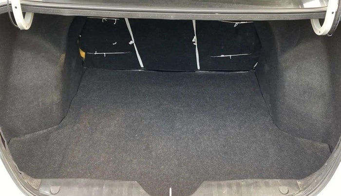 2018 Maruti Ciaz ALPHA 1.4 PETROL, Petrol, Manual, 63,475 km, Boot Inside