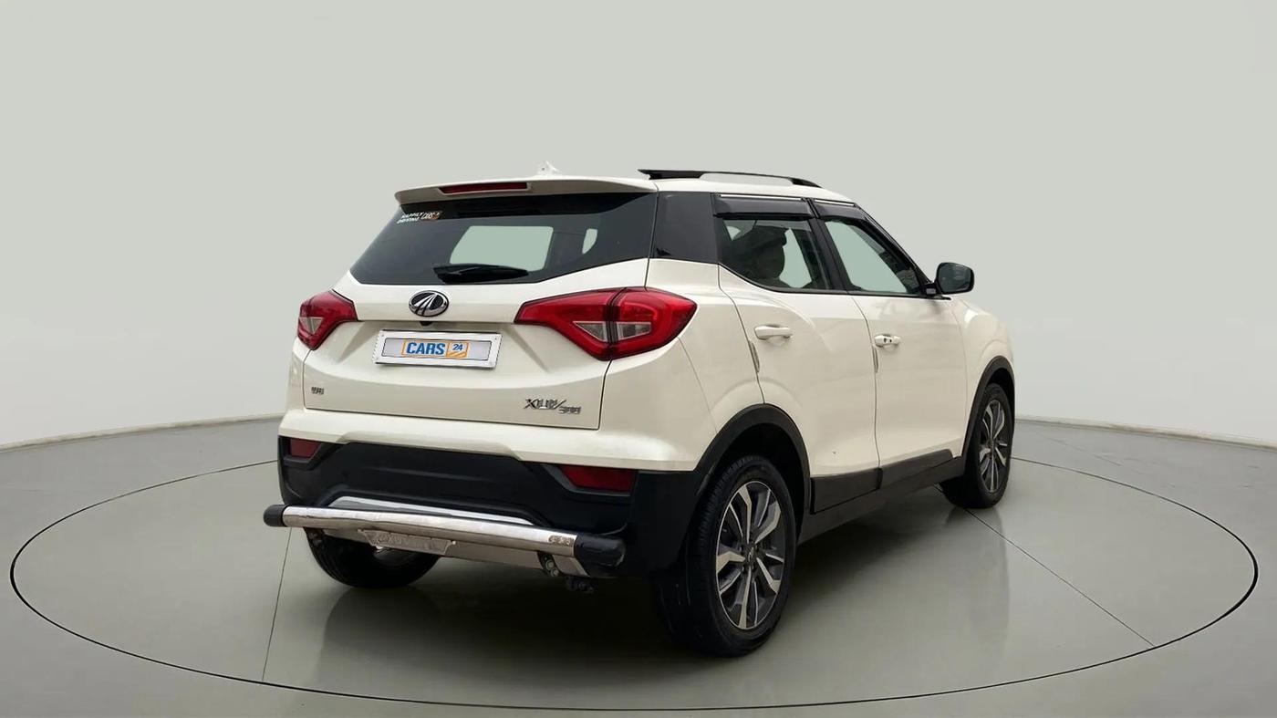 2021 Mahindra XUV300 W8 (O) 1.2 PETROL, Petrol, Manual, 36,025 km, Right Back Diagonal
