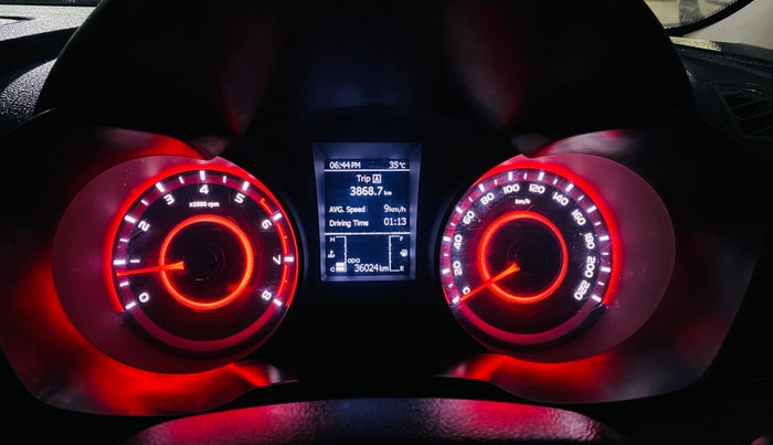 2021 Mahindra XUV300 W8 (O) 1.2 PETROL, Petrol, Manual, 36,013 km, Odometer Image