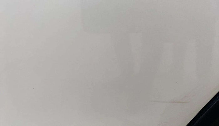 2021 Mahindra XUV300 W8 (O) 1.2 PETROL, Petrol, Manual, 36,013 km, Rear left door - Minor scratches