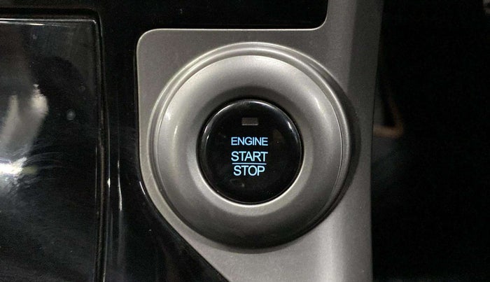 2020 Mahindra XUV500 W11 AT, Diesel, Automatic, 77,062 km, Keyless Start/ Stop Button
