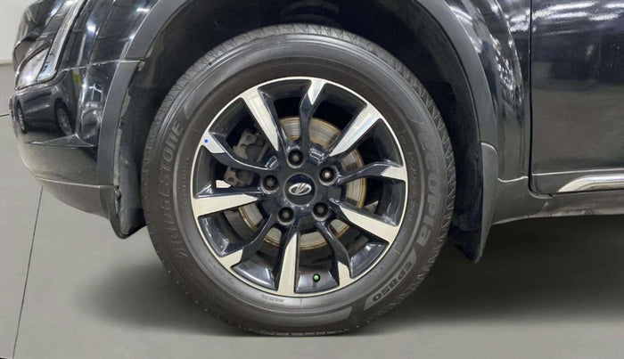2020 Mahindra XUV500 W11 AT, Diesel, Automatic, 77,062 km, Left Front Wheel