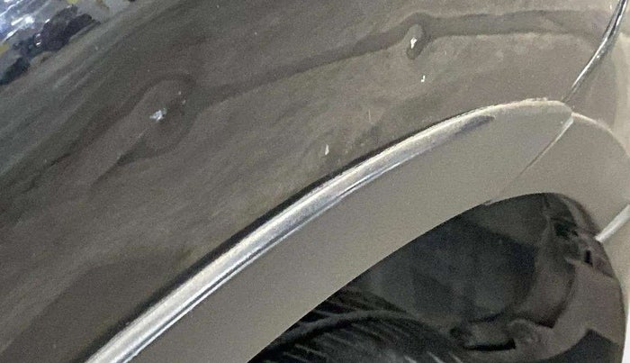 2020 Mahindra XUV500 W11 AT, Diesel, Automatic, 77,062 km, Left quarter panel - Slightly dented