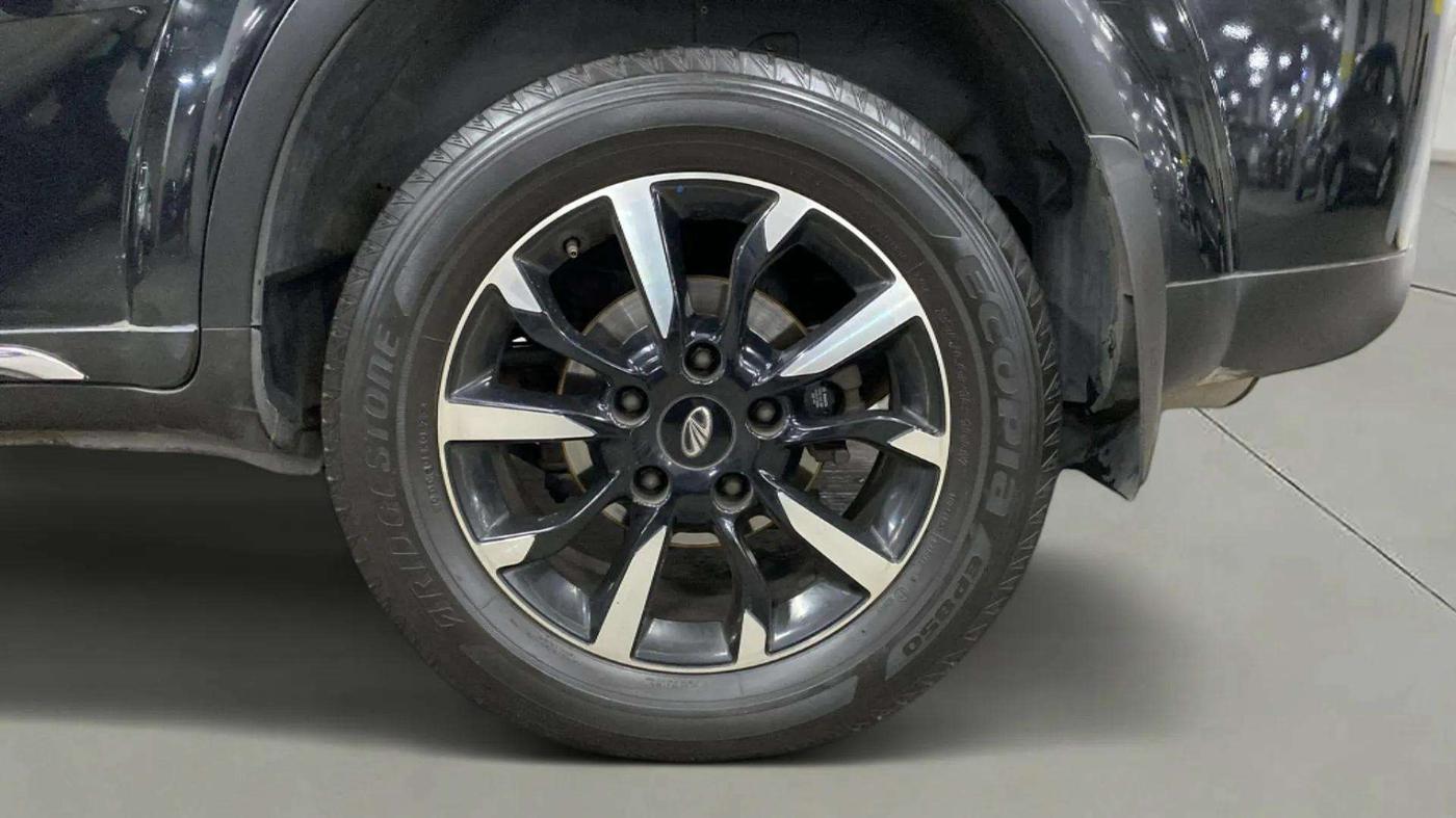2020 Mahindra XUV500 W11 AT, Diesel, Automatic, 77,209 km, Left Rear Wheel