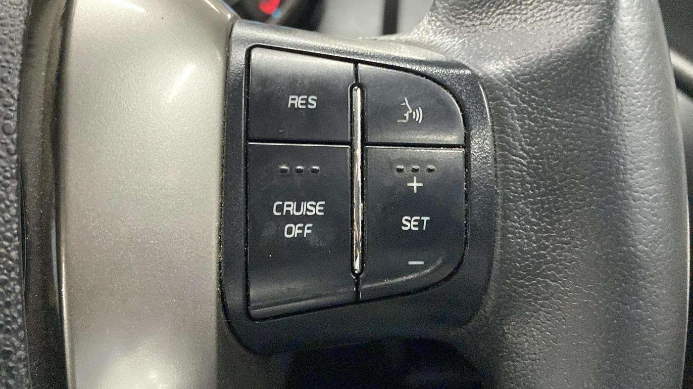 2020 Mahindra XUV500 W11 AT, Diesel, Automatic, 77,209 km, Adaptive Cruise Control