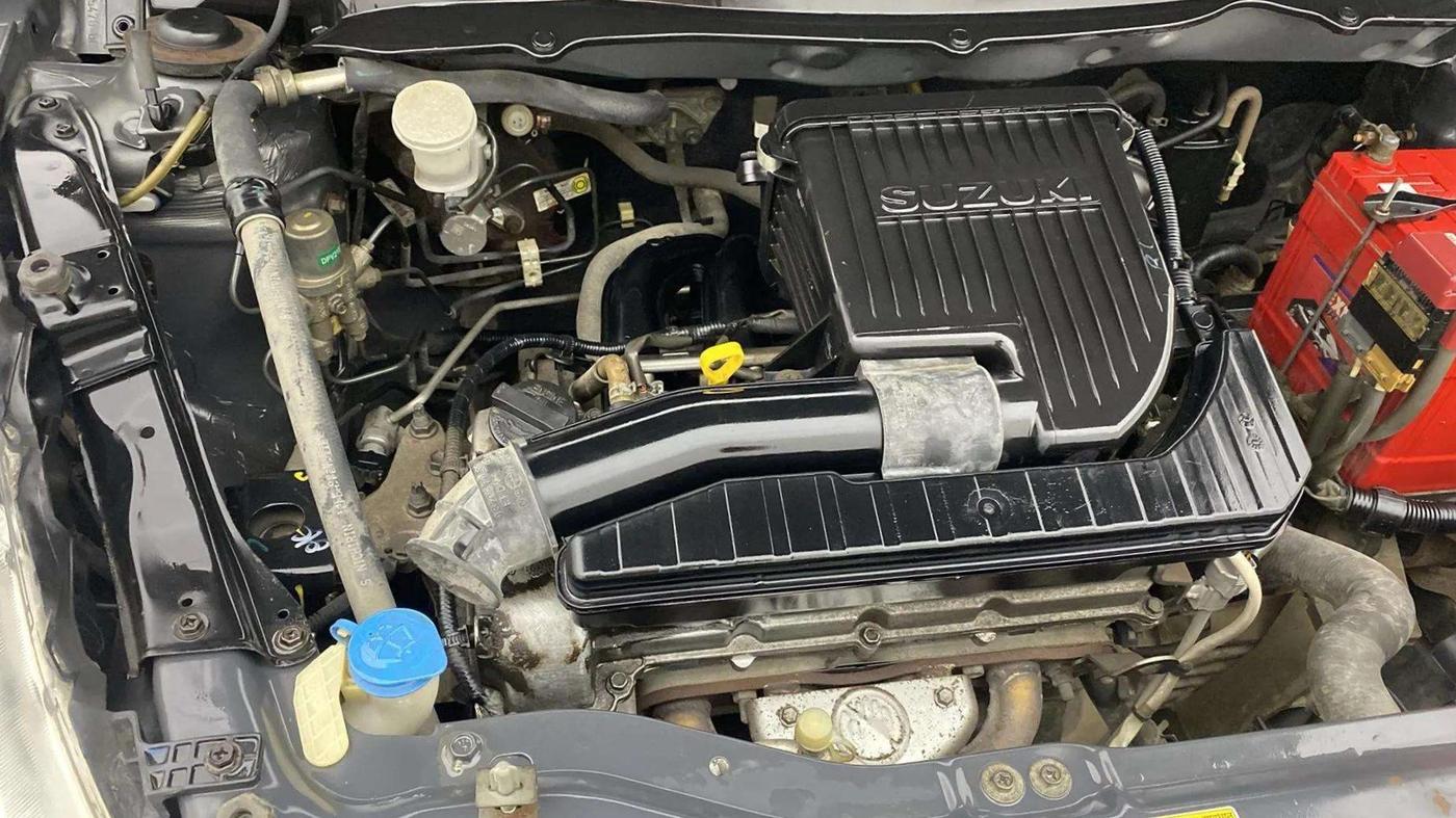 2014 Maruti Swift VXI, Petrol, Manual, 55,789 km, Engine View - Right